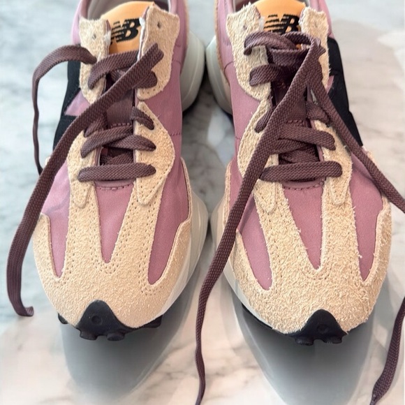 New Balance 327 EUC Women's Sneakers in Pink and Tan - Picture 2 of 11
